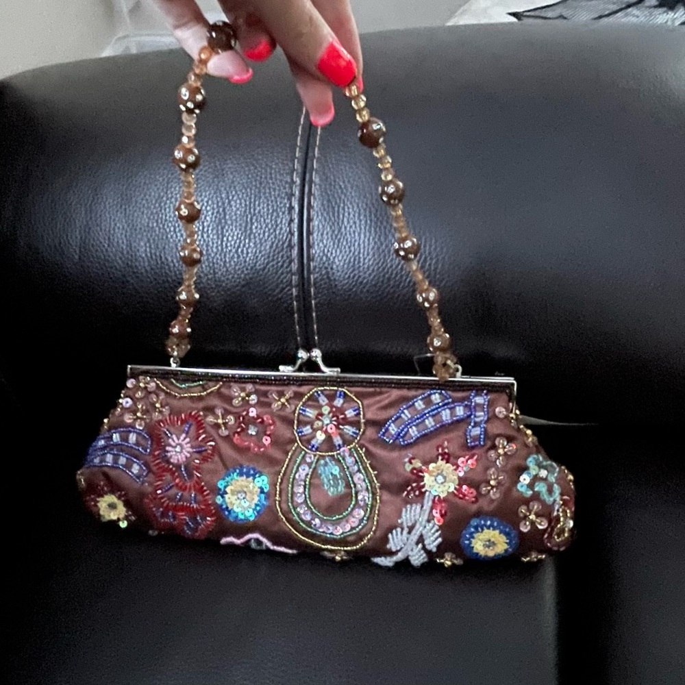 Designed with sequence bag - Picture 2 of 5